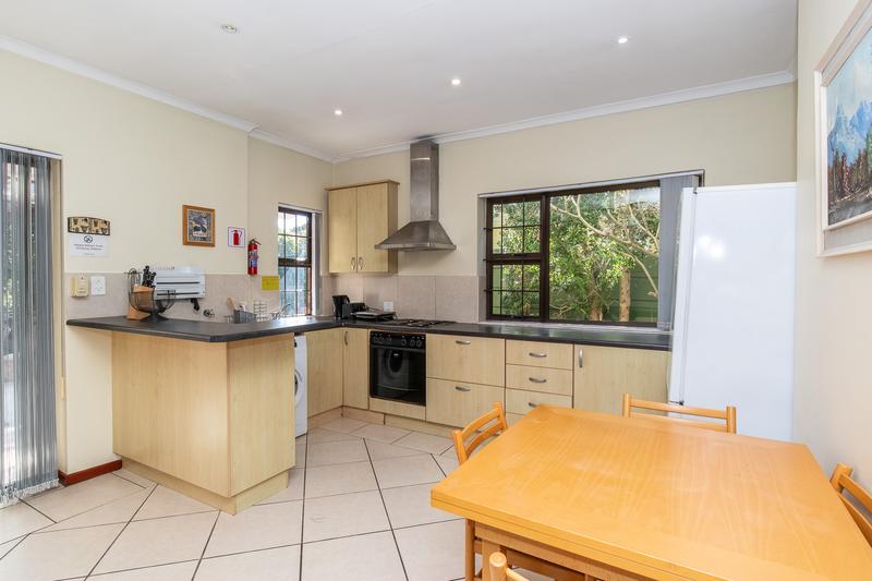 4 Bedroom Property for Sale in Bergvliet Western Cape